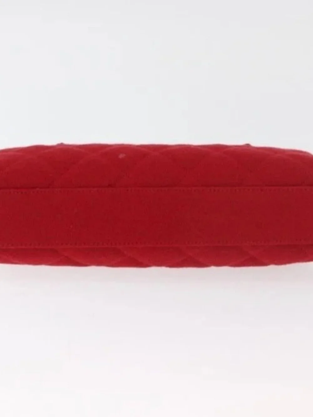 CHANEL brand	chanel color	red